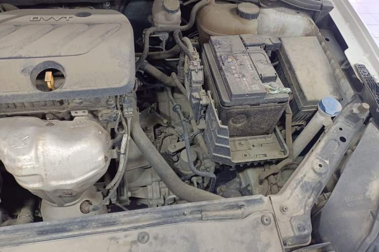 Used Roewe i5 2020 1.5L Automatic 4G Connect Luxury Flagship Edition Engine Bay Left