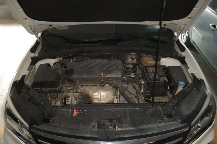 Used Roewe i5 2020 1.5L Automatic 4G Connect Luxury Flagship Edition Engine Bay Left