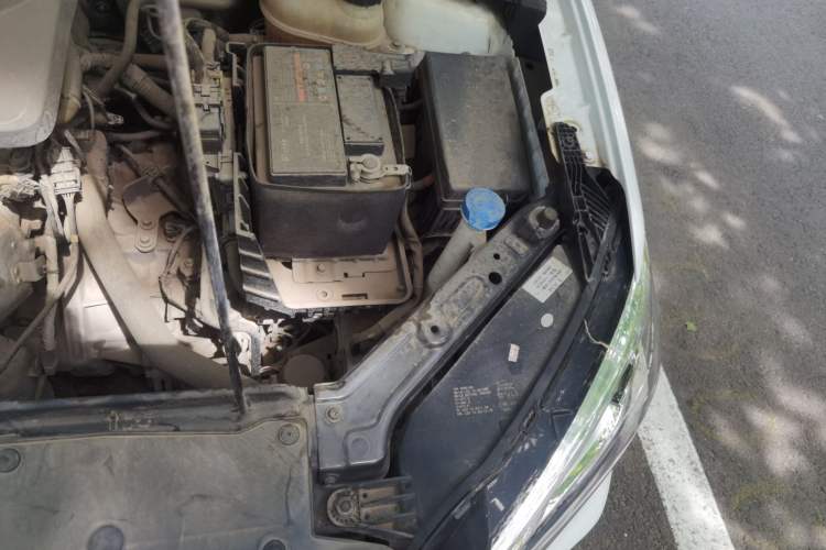 Used Roewe i5 2020 1.5L Automatic 4G Connect Luxury Flagship Edition Engine Bay Left