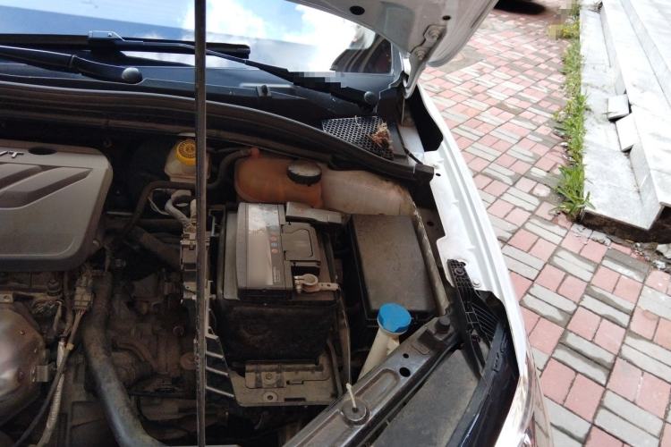 Used Roewe i5 2020 1.5L Manual 4G Connect Leehao Flagship Edition Engine Bay Left