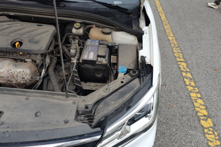 Used Roewe i5 2020 1.5L Automatic 4G Connect Luxury Flagship Edition Engine Bay Left