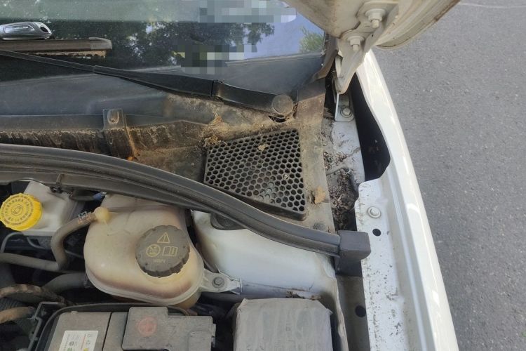 Used Roewe i5 2020 1.5L Automatic 4G Connect Luxury Flagship Edition Engine Bay Left