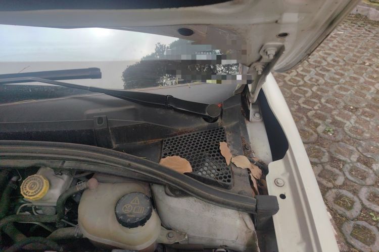 Used Roewe i5 2020 1.5L Automatic 4G Connect Luxury Flagship Edition Engine Bay Left