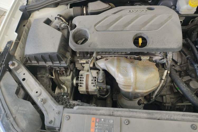 Used Roewe i5 2020 1.5L Automatic 4G Connect Luxury Flagship Edition Engine Bay Left