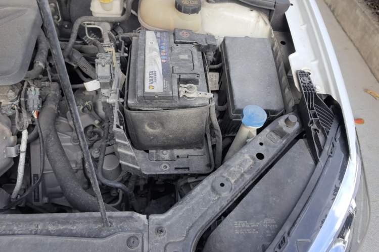 Used Roewe i5 2020 1.5L Automatic 4G Connect Luxury Flagship Edition Engine Bay Left