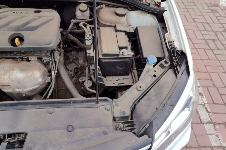 Used Roewe i5 2020 1.5L Automatic 4G Connect Luxury Flagship Edition Engine Bay Left
