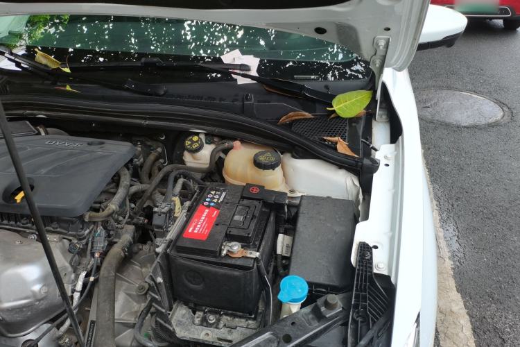 Used Roewe i5 2020 1.5L Automatic 4G Connected Linghao Edition Engine Bay Left