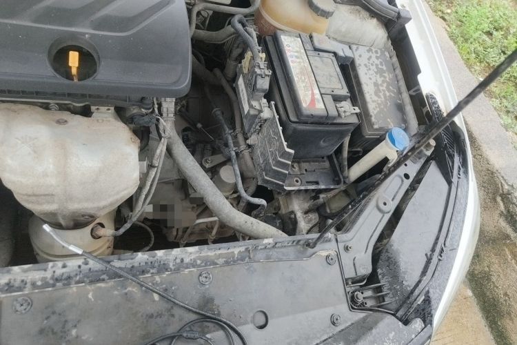 Used Roewe i5 2020 1.5L Automatic 4G Connect Luxury Flagship Edition Engine Bay Left