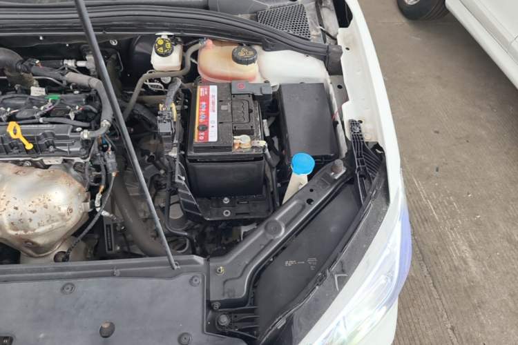 Used Roewe i5 2020 1.5L Automatic 4G Connected Linghao Edition Engine Bay Left