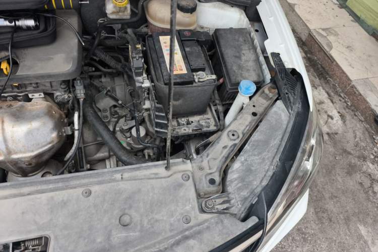 Used Roewe i5 2020 1.5L Automatic 4G Connect Luxury Flagship Edition Engine Bay Left