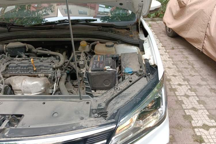 Used Roewe i5 2020 1.5L Manual 4G Connect Luxury Edition Engine Bay Left