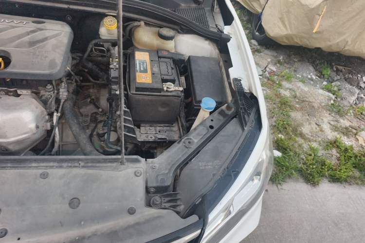 Used Roewe i5 2020 1.5L Automatic 4G Connect Luxury Flagship Edition Engine Bay Left