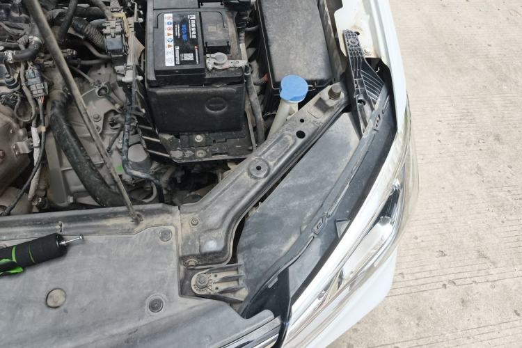Used Roewe i5 2020 1.5L Automatic 4G Connected Linghao Edition Engine Bay Left