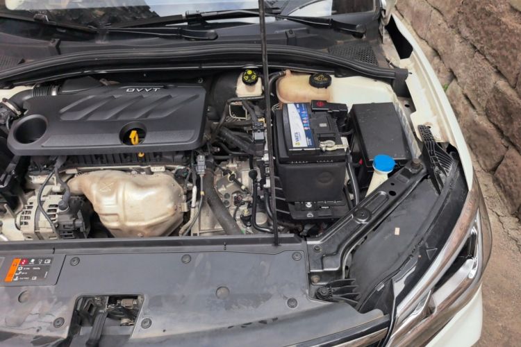 Used Roewe i5 2020 1.5L Automatic 4G Connected Linghao Edition Engine Bay Left