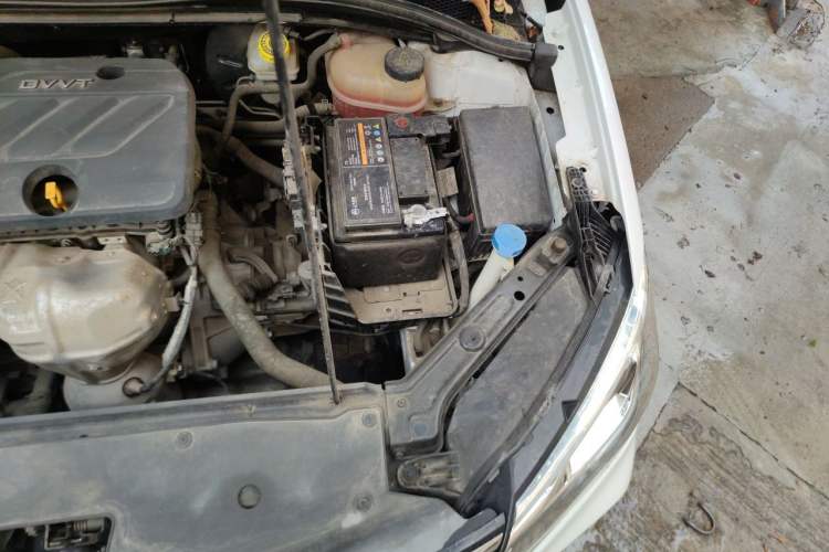 Used Roewe i5 2020 1.5L Manual 4G Connect Leehao Flagship Edition Engine Bay Left