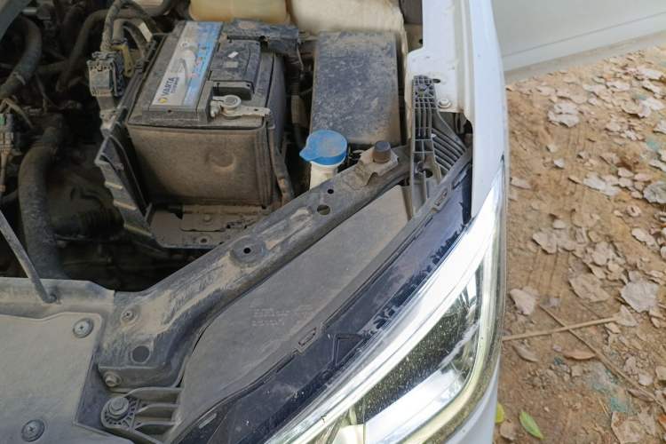 Used Roewe i5 2020 1.5L Manual 4G Connect Leehao Flagship Edition Engine Bay Left