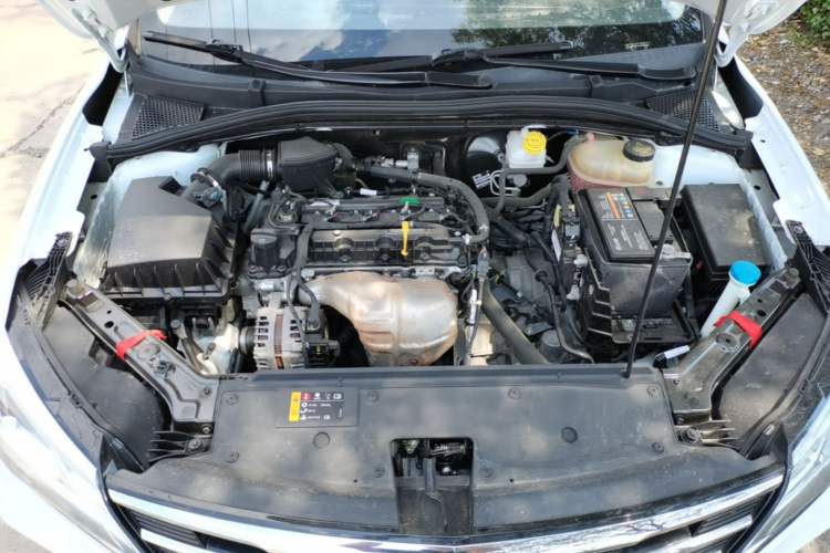 Used Roewe i5 2020 1.5L Automatic 4G Connected Linghao Edition Engine Bay