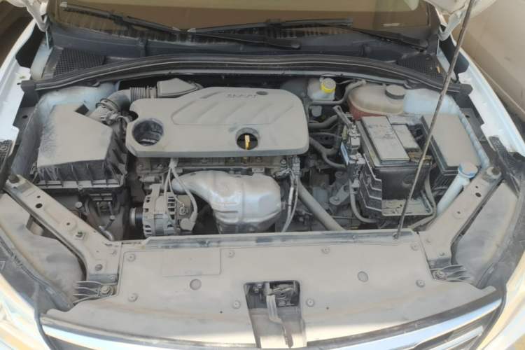 Used Roewe i5 2020 1.5L Manual 4G Connect Leehao Flagship Edition Engine Bay