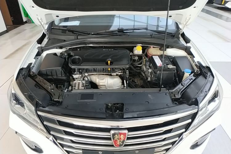 Used Roewe i5 2020 1.5L Automatic 4G Connect Luxury Flagship Edition Engine Bay