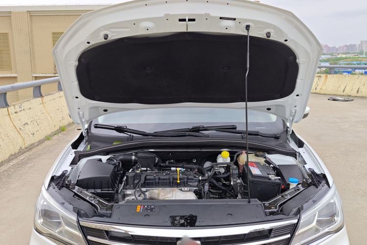 Used Roewe i5 2020 1.5L Automatic 4G Connected Linghao Edition Engine Bay