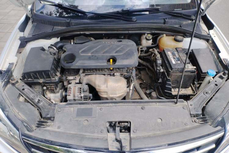 Used Roewe i5 2020 1.5L Automatic 4G Connect Luxury Flagship Edition Engine Bay