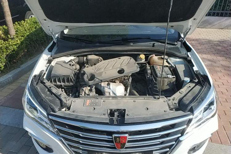 Used Roewe i5 2020 1.5L Automatic 4G Connect Luxury Flagship Edition Engine Bay