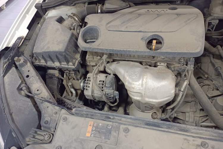 Used Roewe i5 2020 1.5L Automatic 4G Connect Luxury Flagship Edition Engine Bay Right