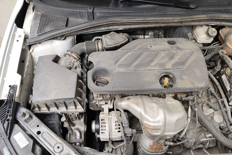 Used Roewe i5 2020 1.5L Automatic 4G Connect Luxury Flagship Edition Engine Bay Right