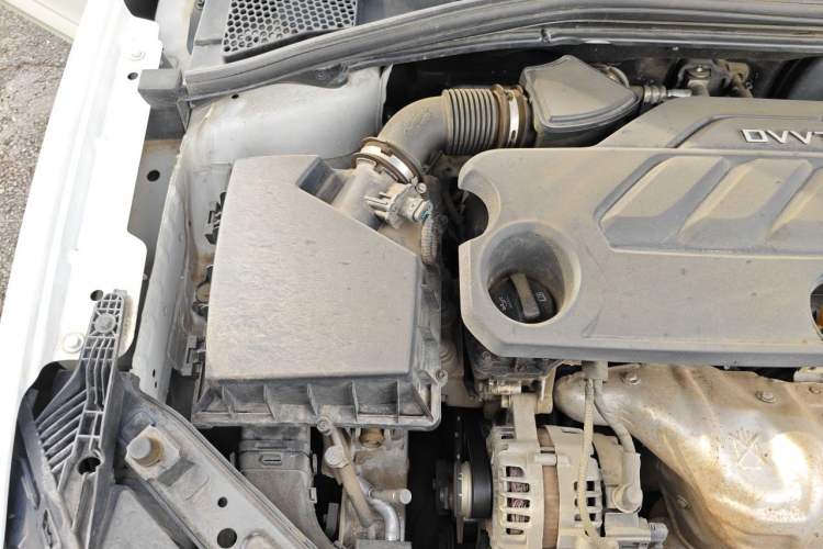 Used Roewe i5 2020 1.5L Automatic 4G Connected Linghao Edition Engine Bay Right