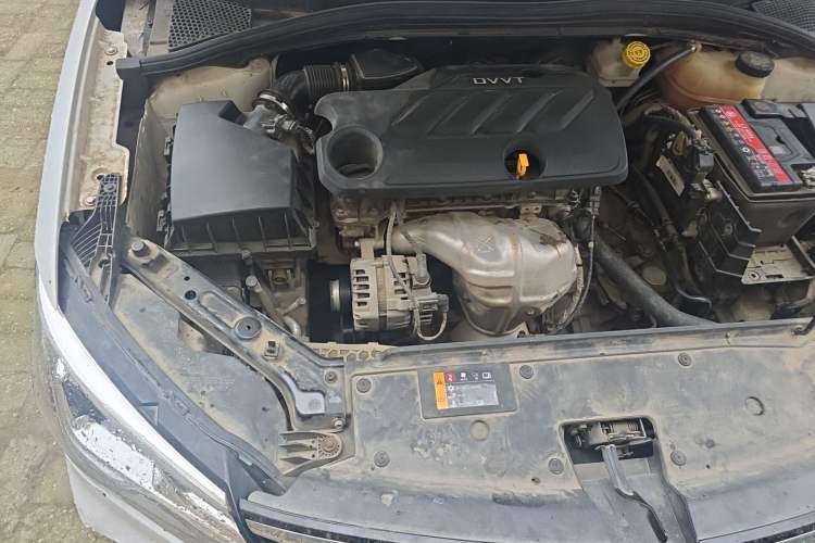 Used Roewe i5 2020 1.5L Automatic 4G Connect Luxury Flagship Edition Engine Bay Right