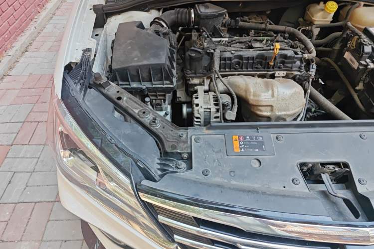 Used Roewe i5 2020 1.5L Manual 4G Connect Luxury Edition Engine Bay Right