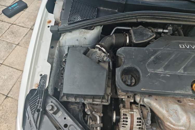 Used Roewe i5 2020 1.5L Automatic 4G Connect Luxury Flagship Edition Engine Bay Right