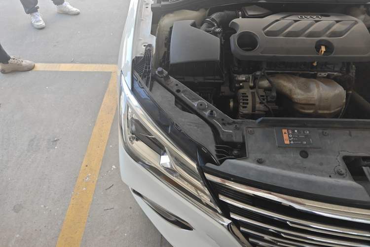 Used Roewe i5 2020 1.5L Automatic 4G Connect Luxury Flagship Edition Engine Bay Right