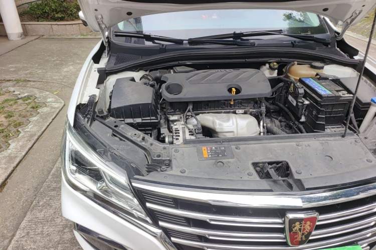 Used Roewe i5 2020 1.5L Automatic 4G Connect Luxury Flagship Edition Engine Bay Right