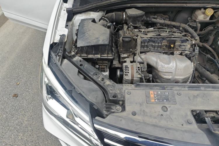 Used Roewe i5 2020 1.5L Automatic 4G Connected Linghao Edition Engine Bay Right