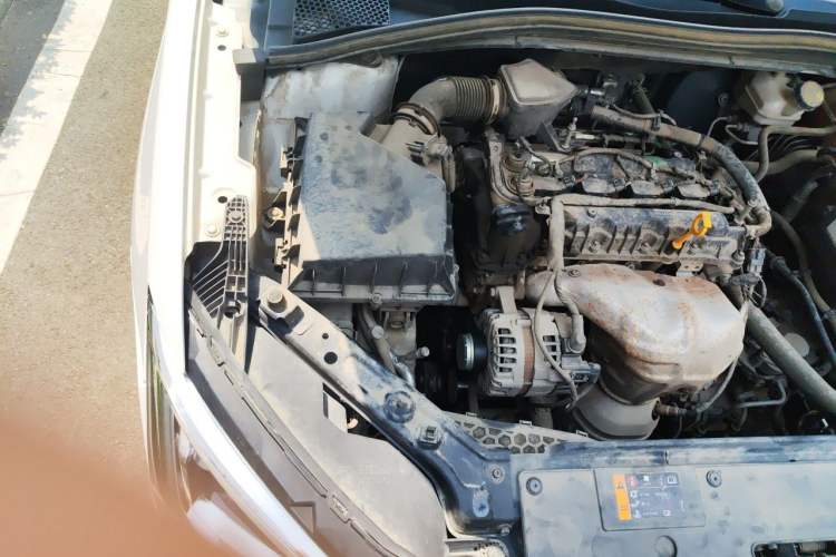 Used Roewe i5 2020 1.5L Automatic 4G Connect Luxury Flagship Edition Engine Bay Right
