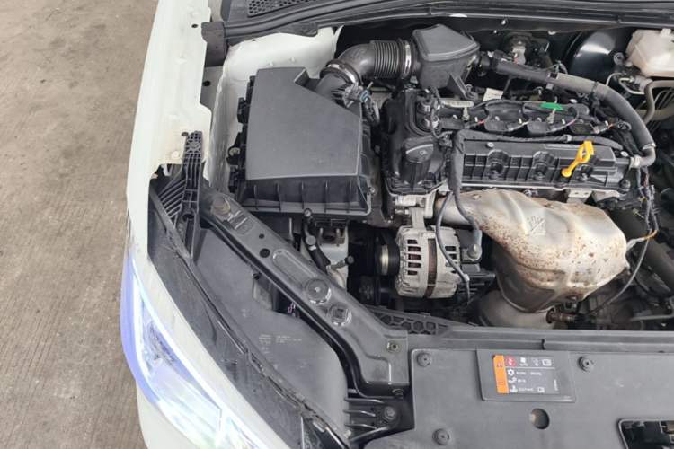 Used Roewe i5 2020 1.5L Automatic 4G Connected Linghao Edition Engine Bay Right