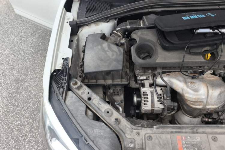 Used Roewe i5 2020 1.5L Automatic 4G Connect Luxury Flagship Edition Engine Bay Right