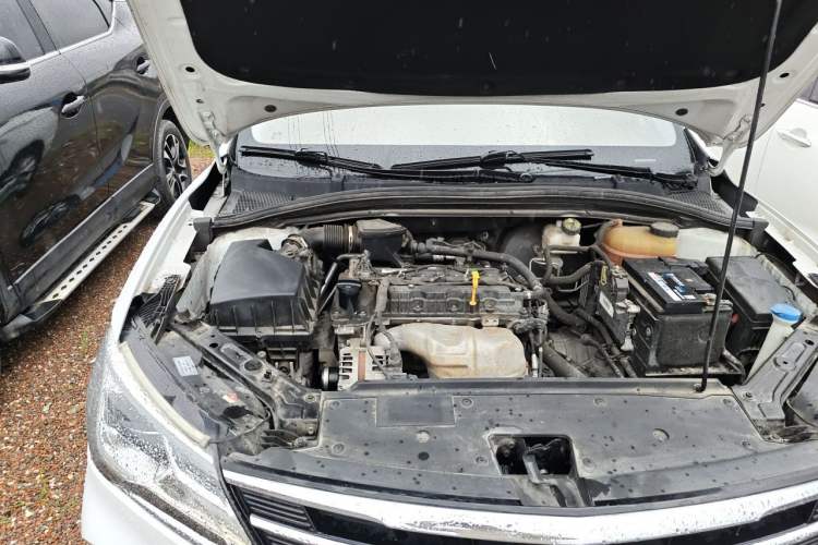 Used Roewe i5 2020 1.5L Automatic 4G Connected Linghao Edition Engine Bay Right