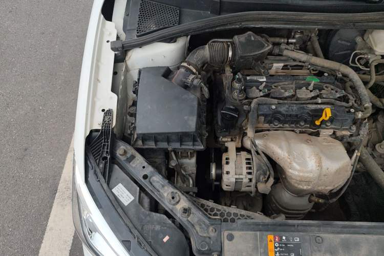 Used Roewe i5 2020 1.5L Manual 4G Connect Luxury Edition Engine Bay Right