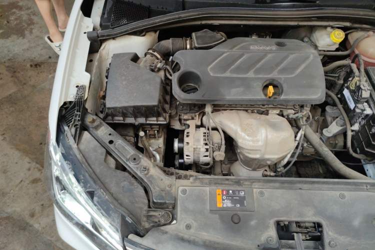 Used Roewe i5 2020 1.5L Manual 4G Connect Leehao Flagship Edition Engine Bay Right