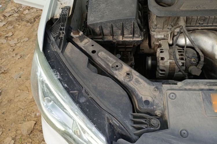 Used Roewe i5 2020 1.5L Manual 4G Connect Leehao Flagship Edition Engine Bay Right