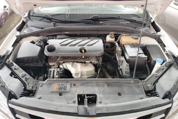 Used Roewe i5 2020 1.5L Automatic 4G Connect Luxury Flagship Edition Engine Bay