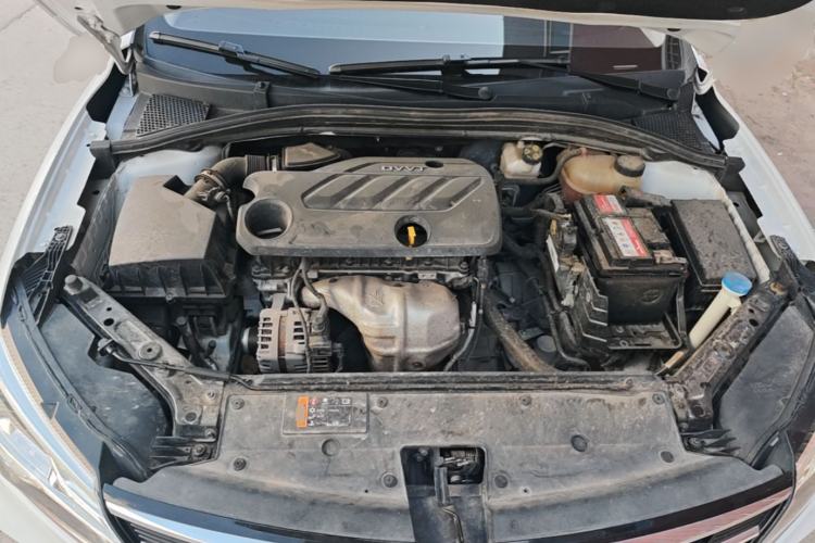 Used Roewe i5 2020 1.5L Automatic 4G Connect Luxury Flagship Edition Engine Bay