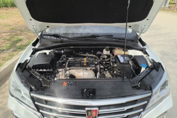 Used Roewe i5 2020 1.5L Automatic 4G Connected Linghao Edition Engine Bay