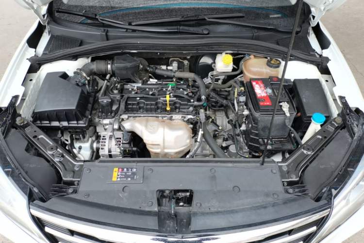 Used Roewe i5 2020 1.5L Automatic 4G Connected Linghao Edition Engine Bay
