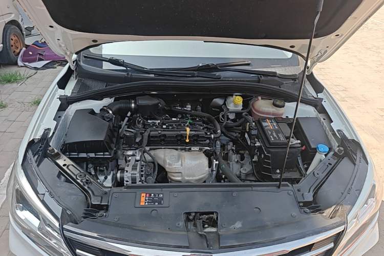 Used Roewe i5 2020 1.5L Manual 4G Connect Luxury Edition Engine Bay