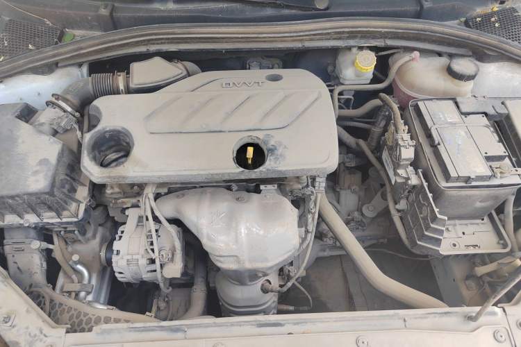 Used Roewe i5 2020 1.5L Manual 4G Connect Leehao Flagship Edition Engine Bay
