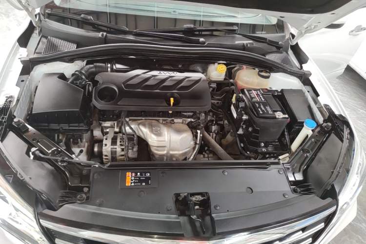 Used Roewe i5 2020 1.5L Manual 4G Connect Leehao Flagship Edition Engine Bay