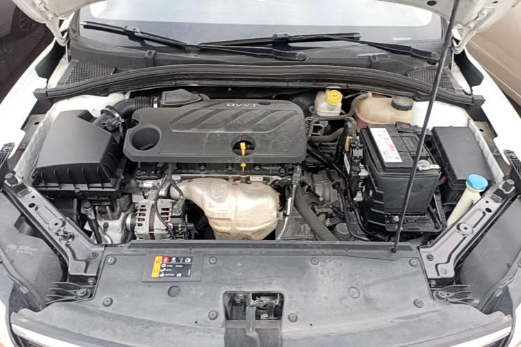 Used Roewe i5 2020 1.5L Automatic 4G Connect Luxury Flagship Edition Engine Bay